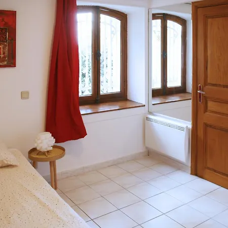 F5 A Raphael アパート *