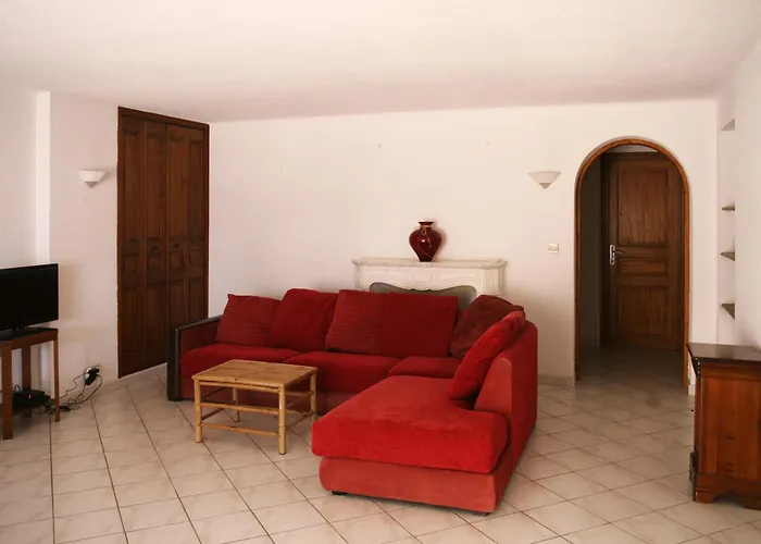 F5 A Raphael Saint-Raphaël